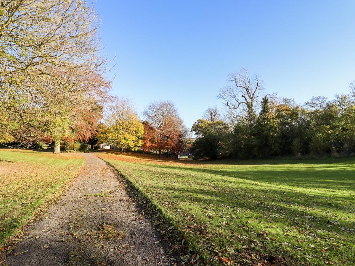 Gardener'S Cottage Hadleigh  エクステリア 写真